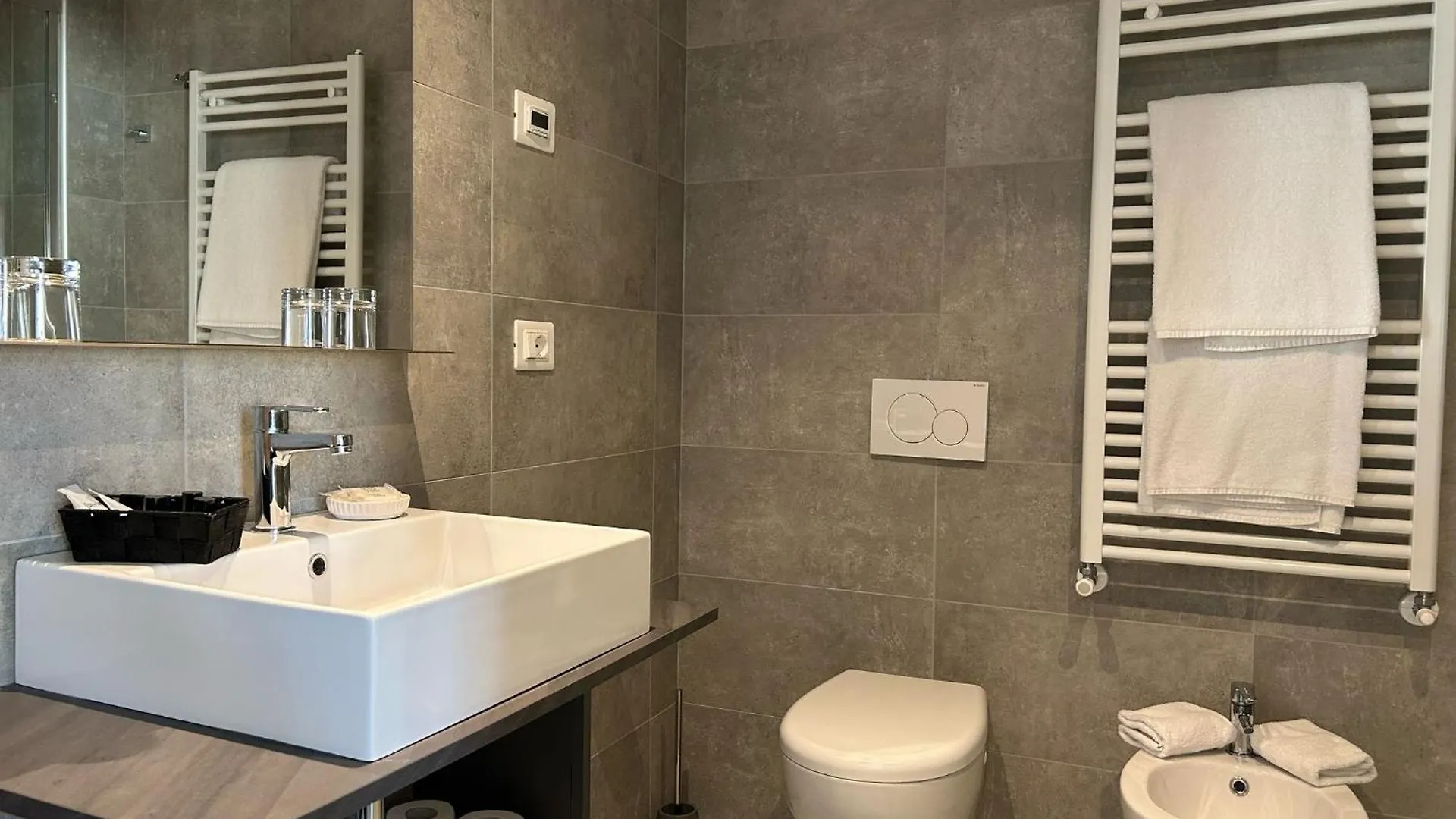 Villa San Zeno Rooms Bardolino 0*,  Italy